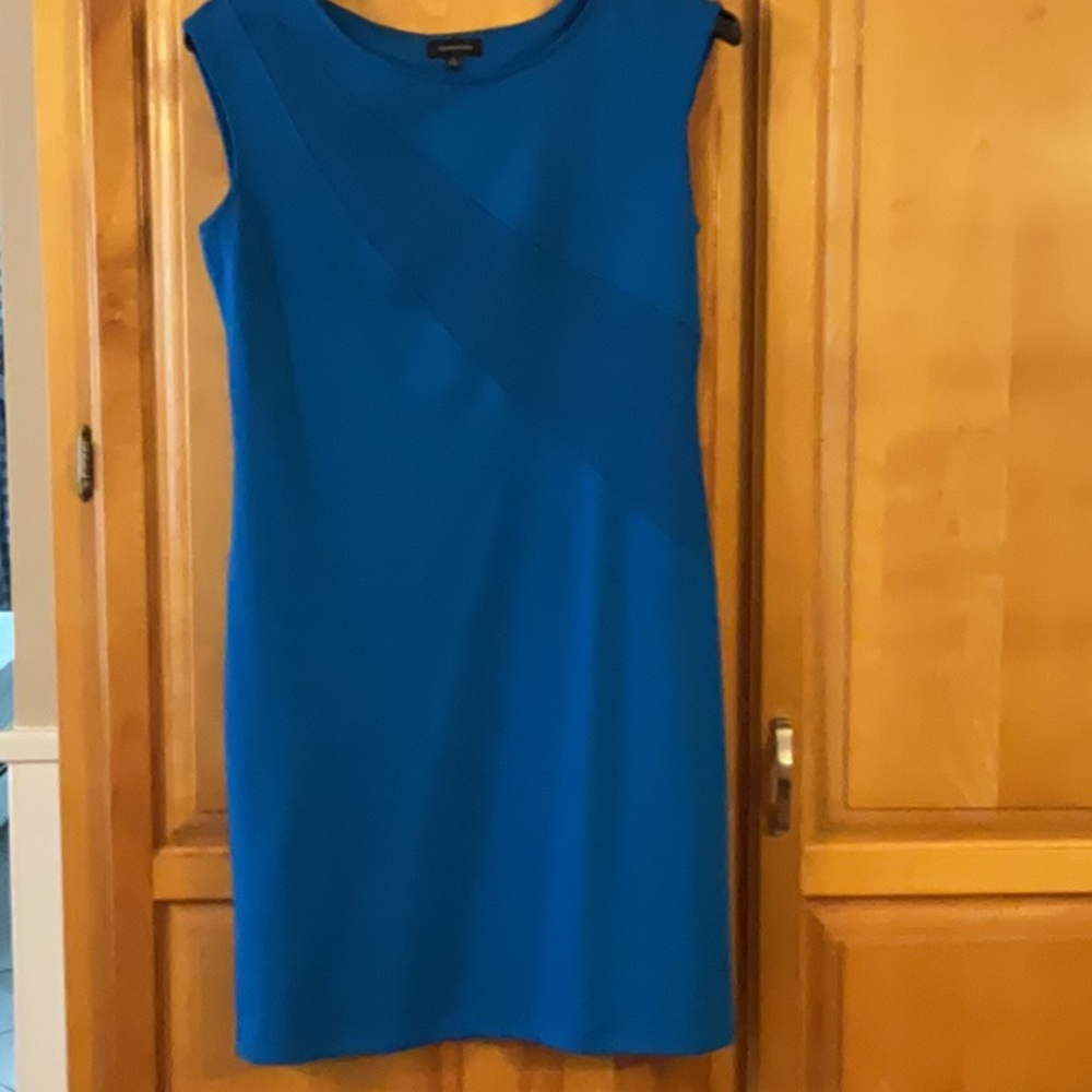 Spense sleeveless dress